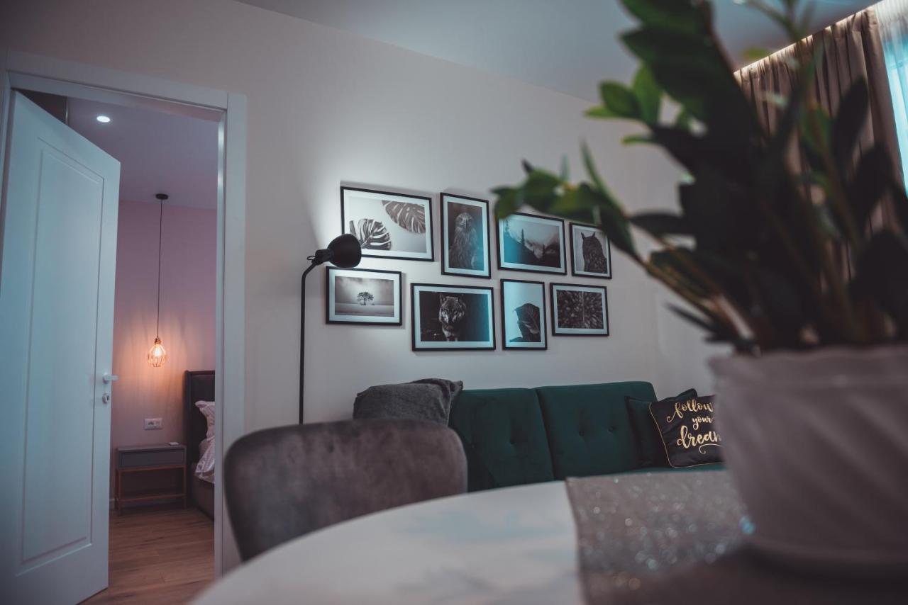 Tam Skanderbeg Square City Center Apartment No2 Tiranë Eksteriør bilde
