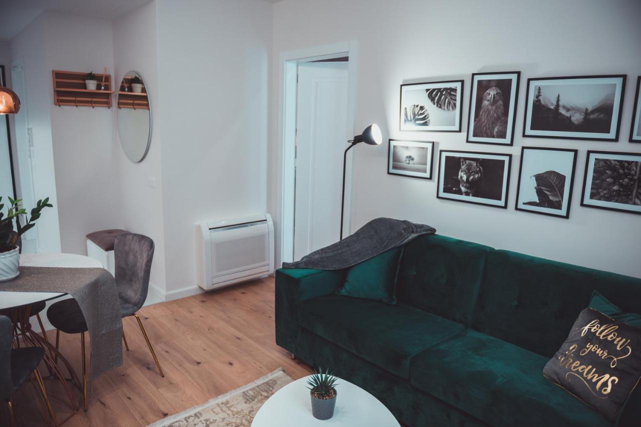 Tam Skanderbeg Square City Center Apartment No2 Tiranë Eksteriør bilde