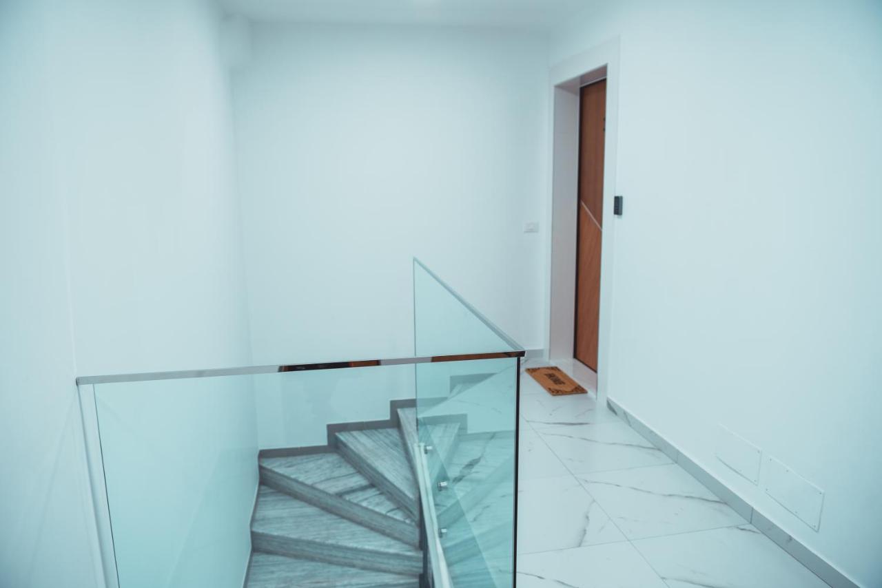 Tam Skanderbeg Square City Center Apartment No2 Tiranë Eksteriør bilde